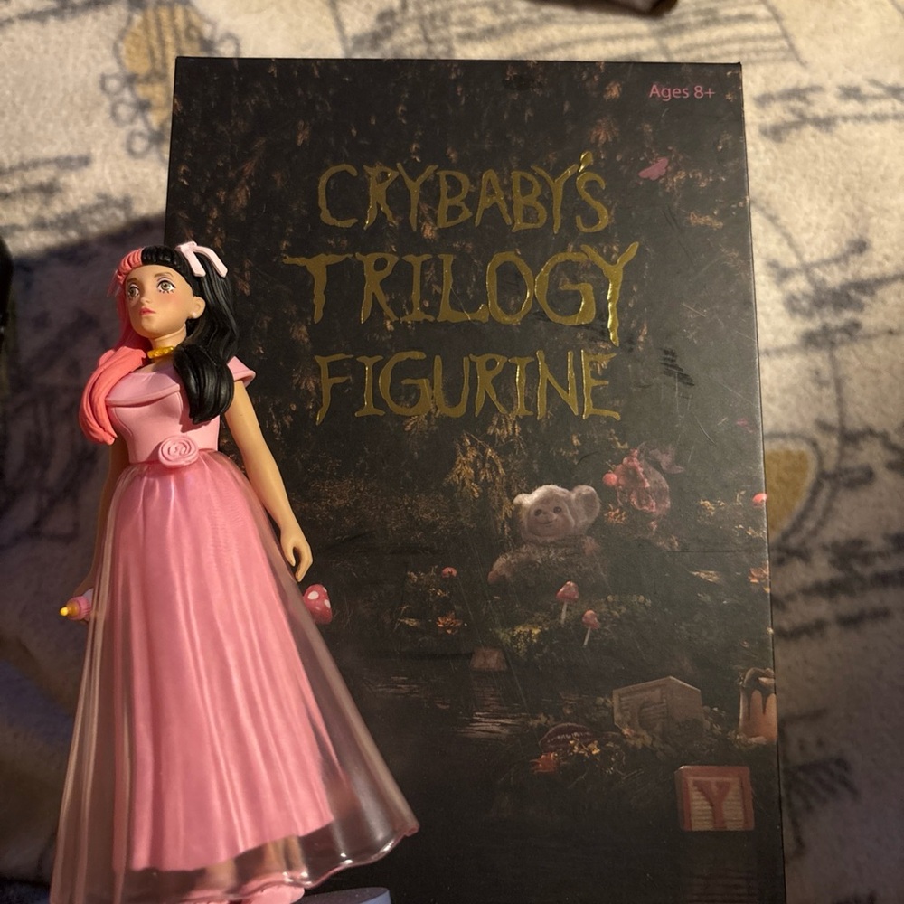 Warner's Crybaby's Trilogy VIP Figurine in Pink and Black